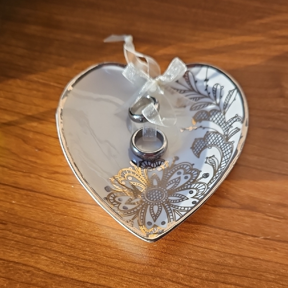 Heart-Shaped Decorative Ornament Hallmark 2017